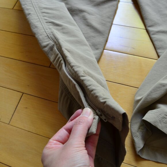 The North Face Convertible Cargo Pants/Shorts Men XL - Picture 13 of 13